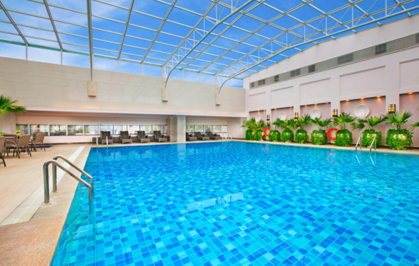 Chengdu Sheraton Lido Hotel or Similar