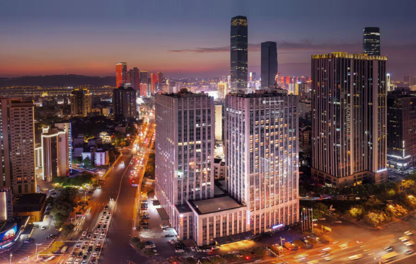 Wyndham Grand Plaza Royale Furongguo Changsha or Similar 