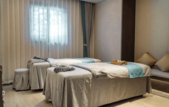 Xihai Hotel Huangshan or Similar