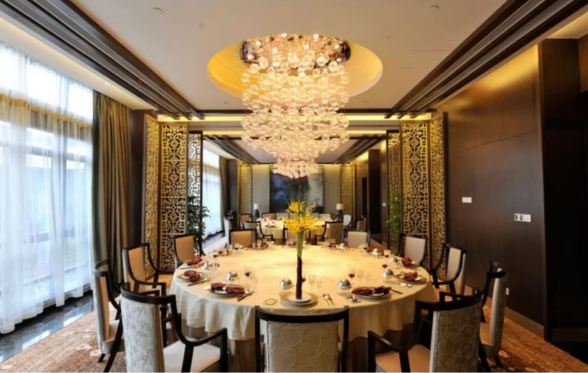 Crowne Plaza Yucheng or Similar