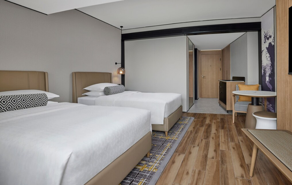 Chengdu Sheraton Lido Hotel or Similar