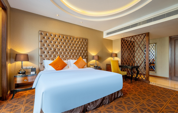 Wyndham Grand Plaza Royale Furongguo Changsha or Similar 